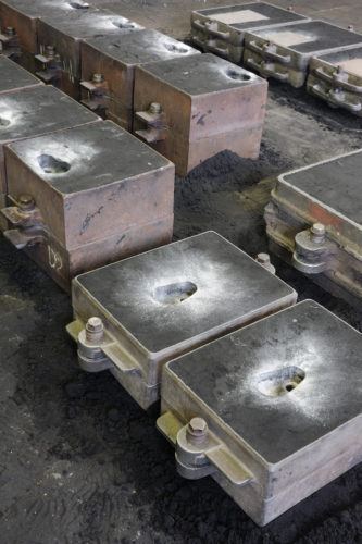 Sand Reclamation: VIBRA-MILL® Vibratory Batch Sand Reclamation Sand casting moulds General Kinematics